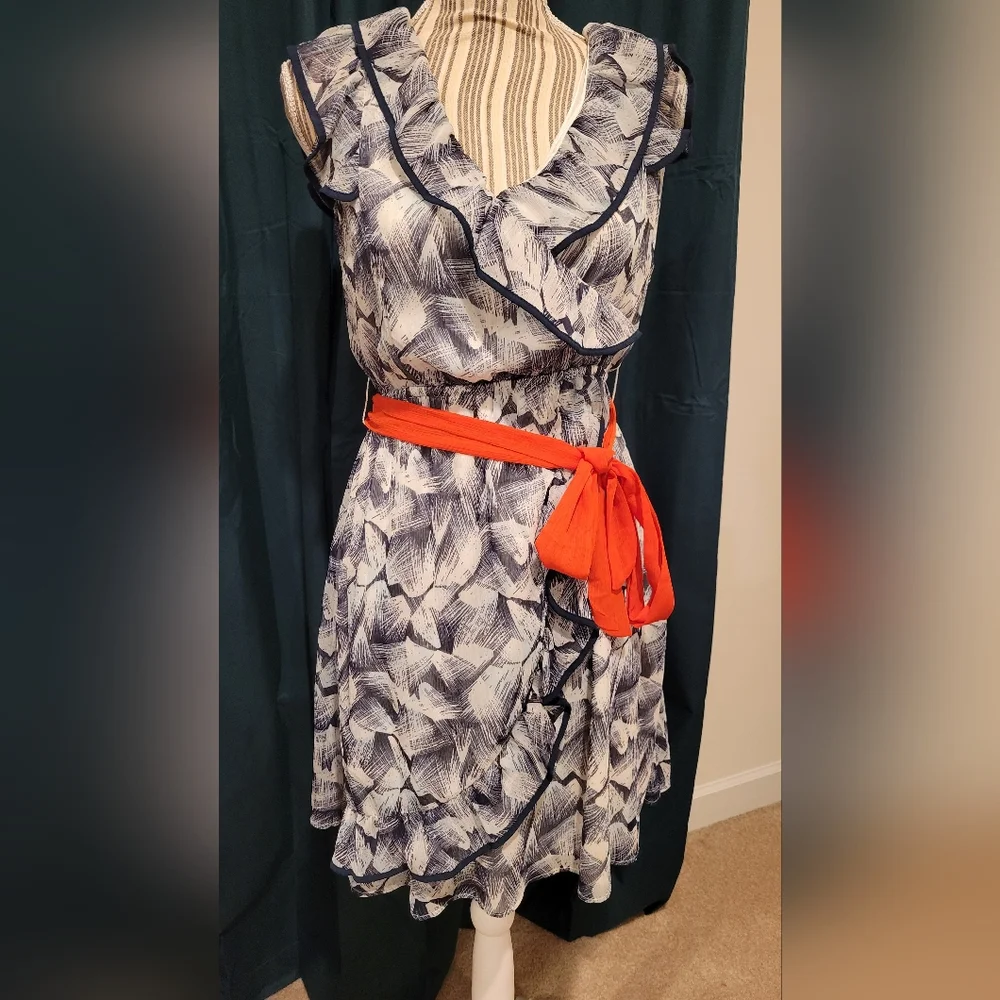 H&M Ruffle Dress - Picture 5 of 8